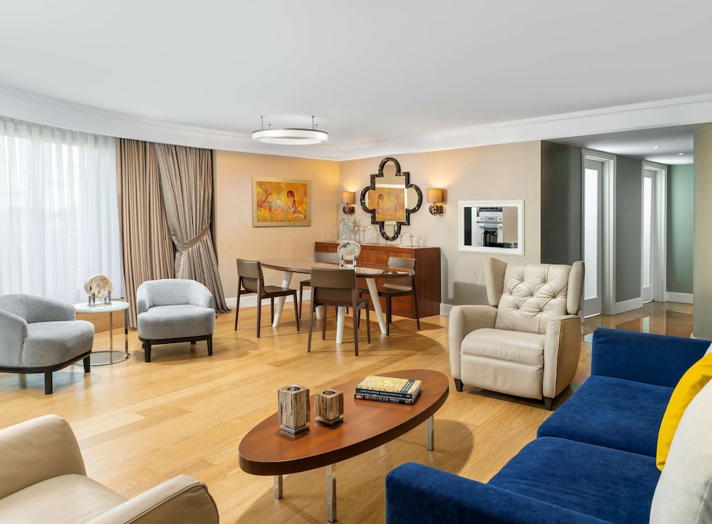 Presidential Suite, City View (Lounge)