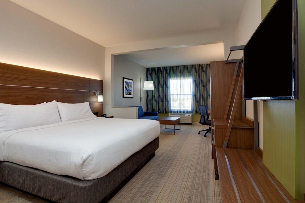 Standard Room, 1 King Bed with Sofa bed, Accessible (Mobility)