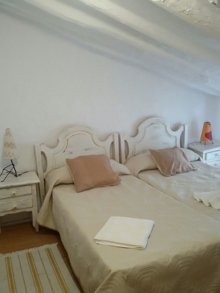 Habitación Doble (Baño Privado Exterior)