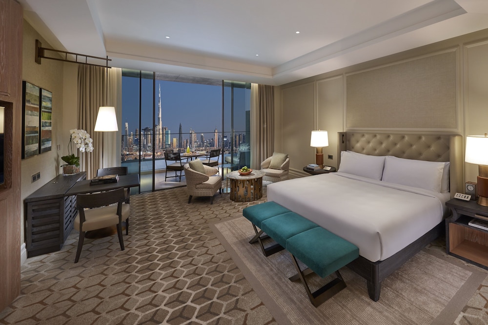 Deluxe Skyline, Club Room, 1 King Bed photo 3