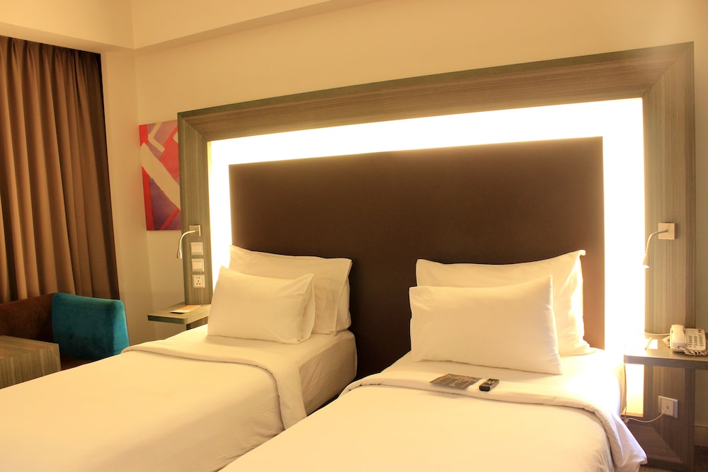Standard Twin Room, 2 Twin Beds - Photo 9