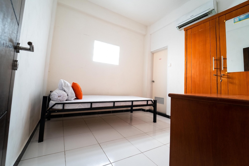 Single Room (Reddoorz)