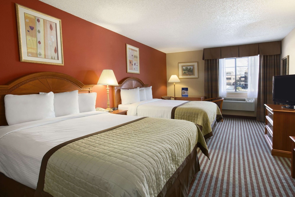 Studio Suite, Multiple Beds, Non Smoking - Photo 2