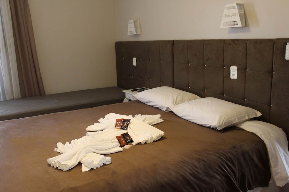 Deluxe Triple Room photo 3