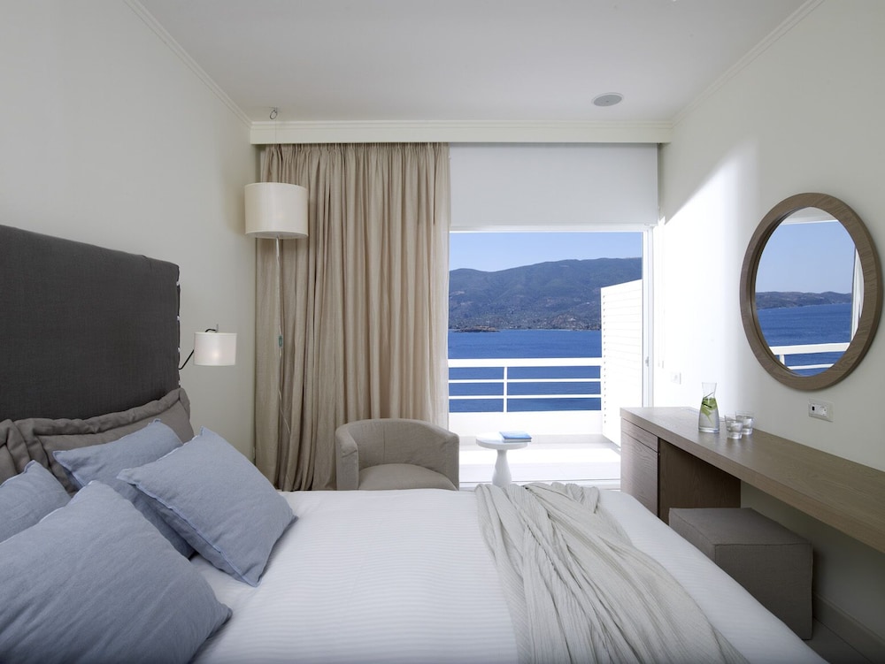Deluxe Triple Room photo 1
