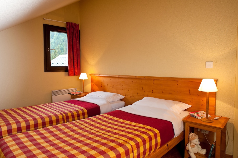 One bedroom apartment with cabin room for  6 photo 1
