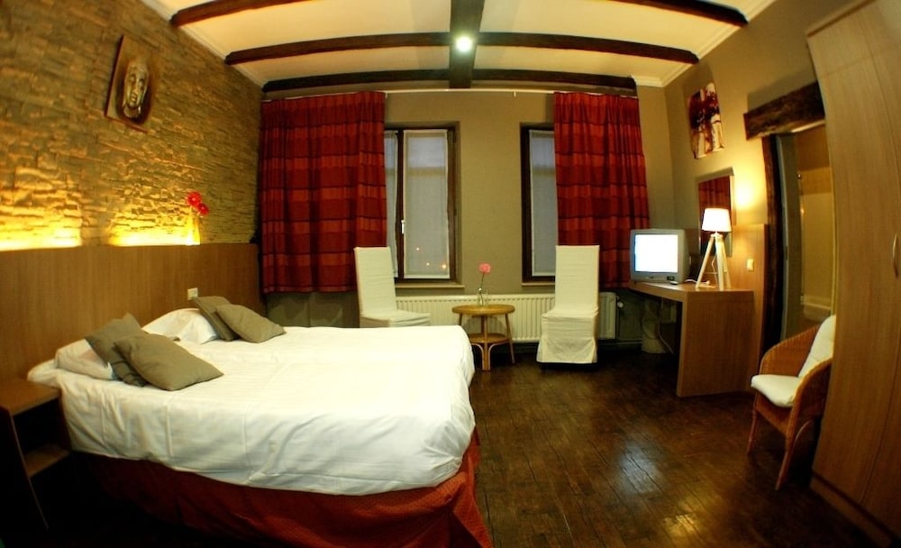 Superior Double or Twin Room photo 1