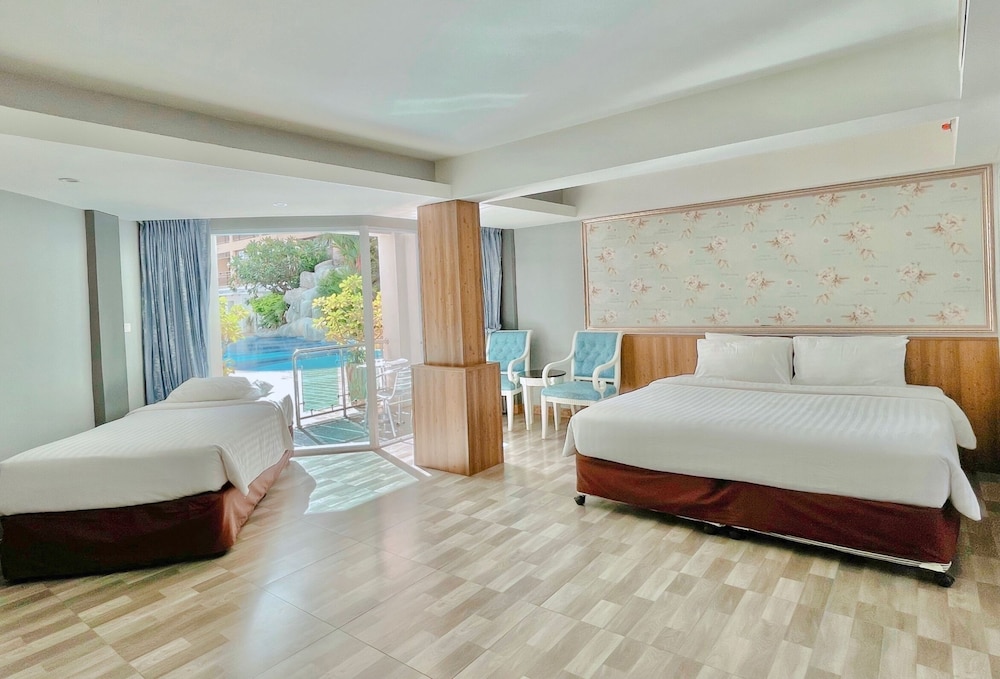 Premier Triple Room - Photo 3