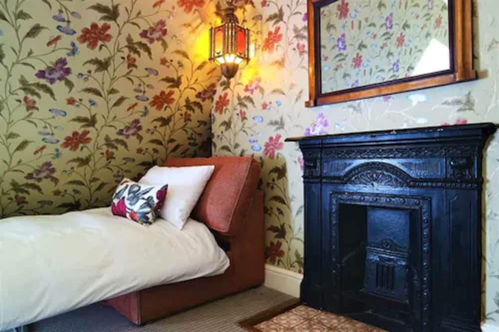Triple Room (or King or Twin Room) photo 2