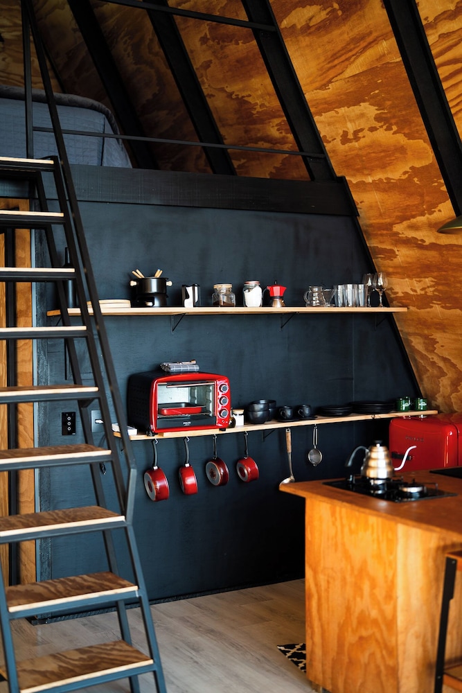 Cabin (Vin) photo 3