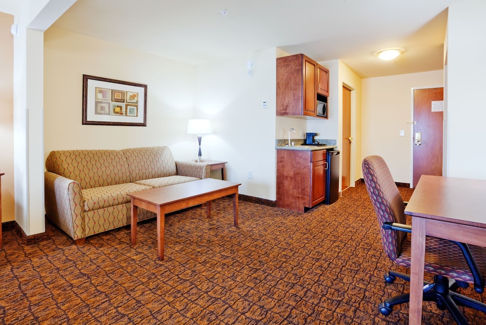 Suite, Multiple Beds - Photo 3