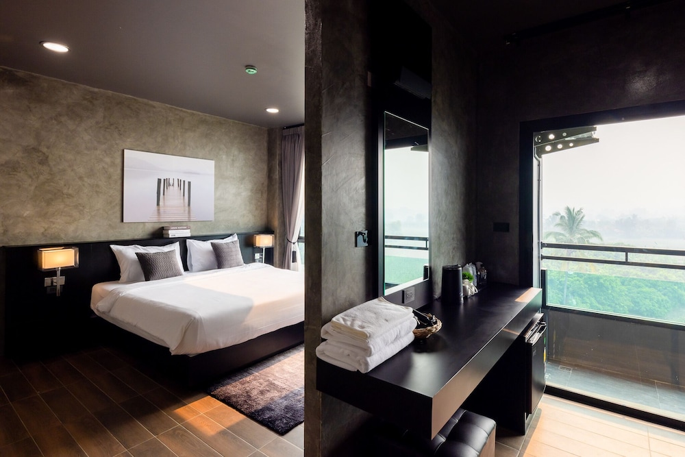 Deluxe Room - Photo 4