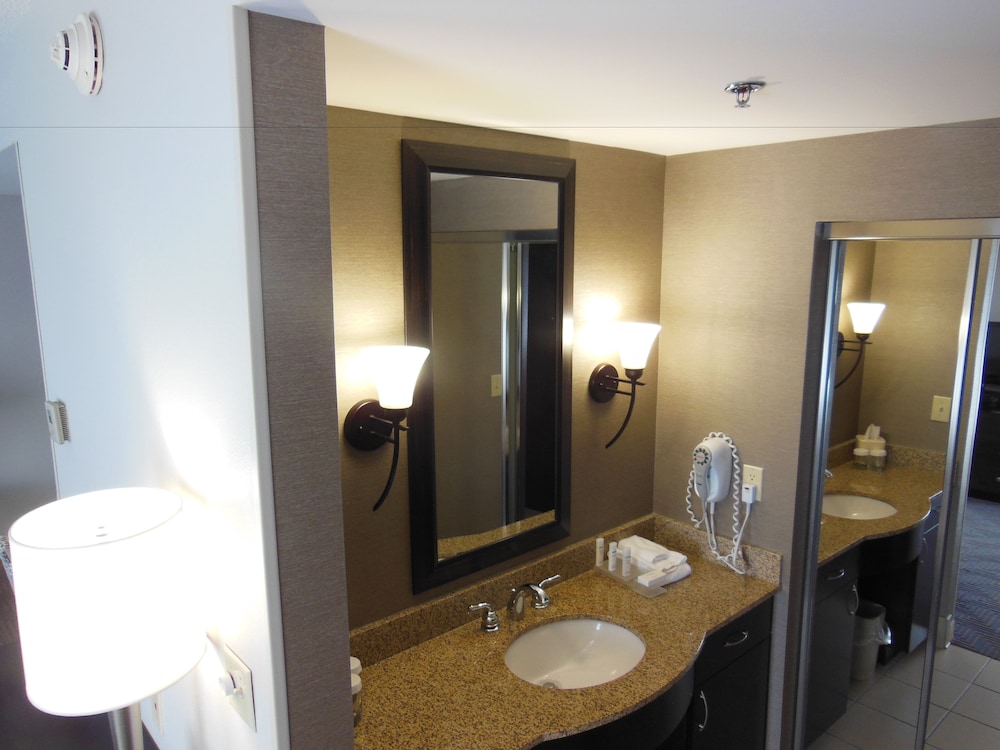 Room, Accessible, Non Smoking - Photo 7