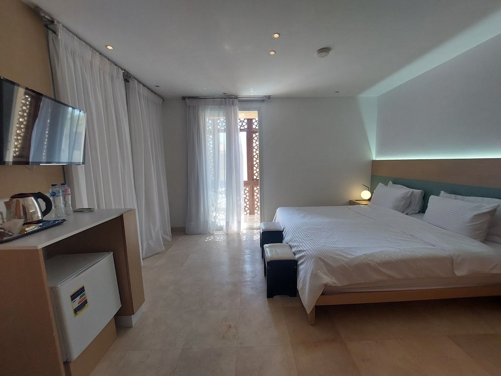 Deluxe Double Room photo 2