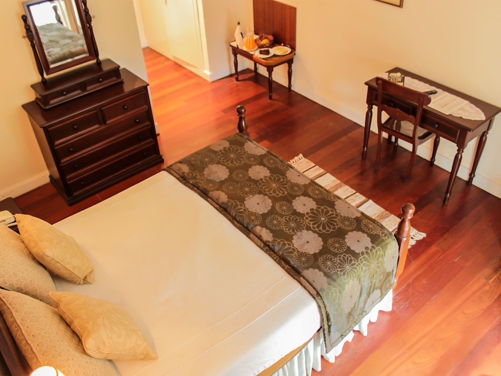 Double or Twin Room - Photo 8