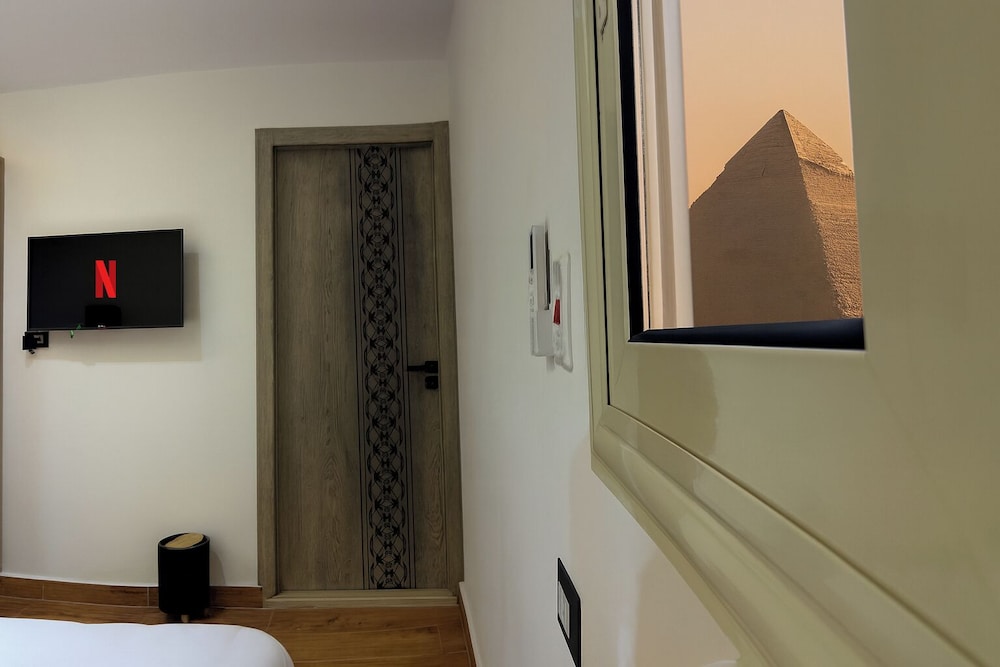 Grand Quadruple Room, 2 Double Beds, Mountain View