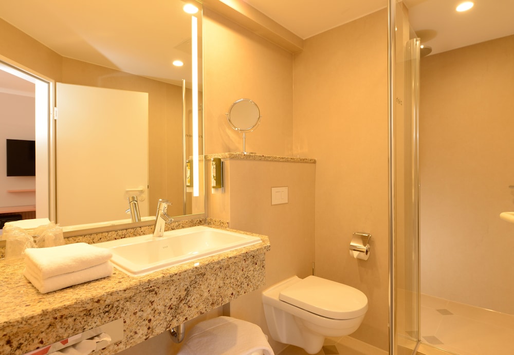 Double Room, Balcony - Photo 5
