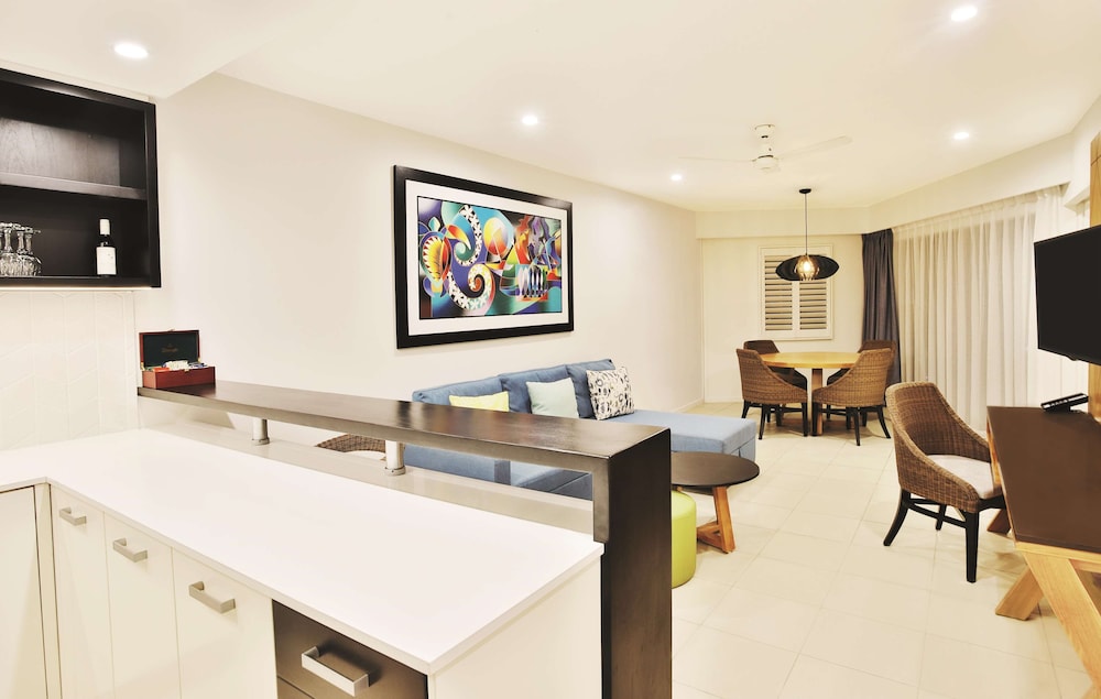 Suite, 1 Bedroom, Courtyard Area (Garden) photo 4