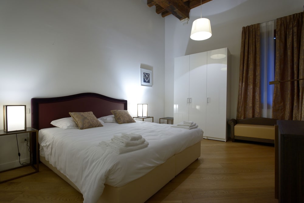 Double or Twin Room photo 2