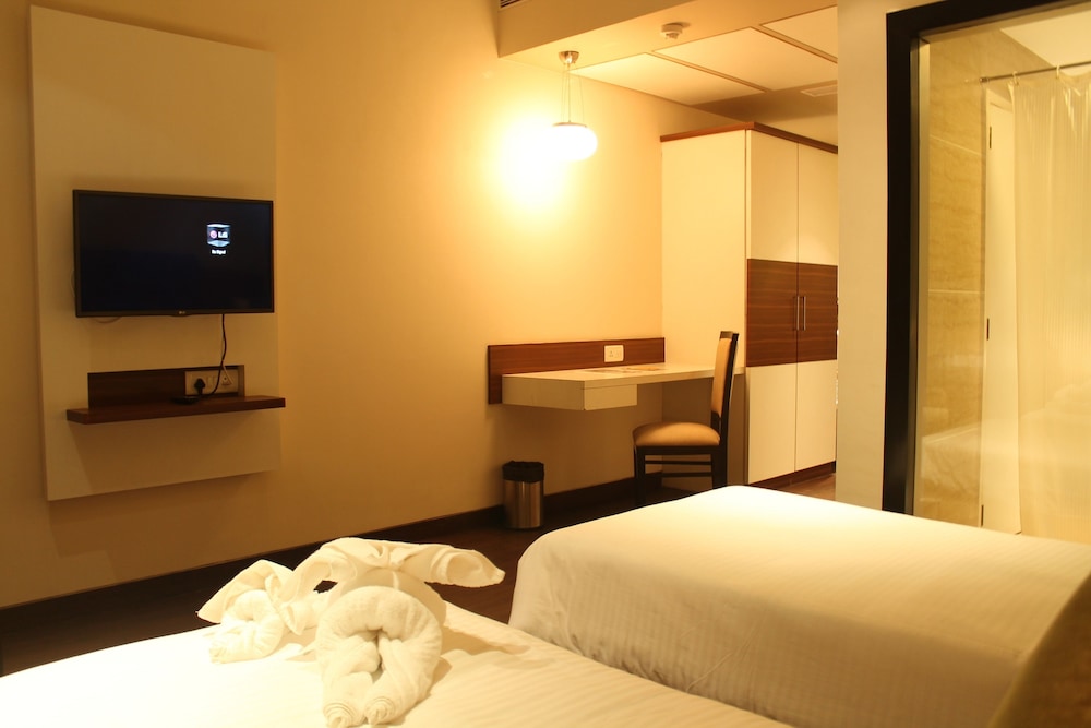 Superior Twin Room, 2 Twin Beds, Accessible photo 2