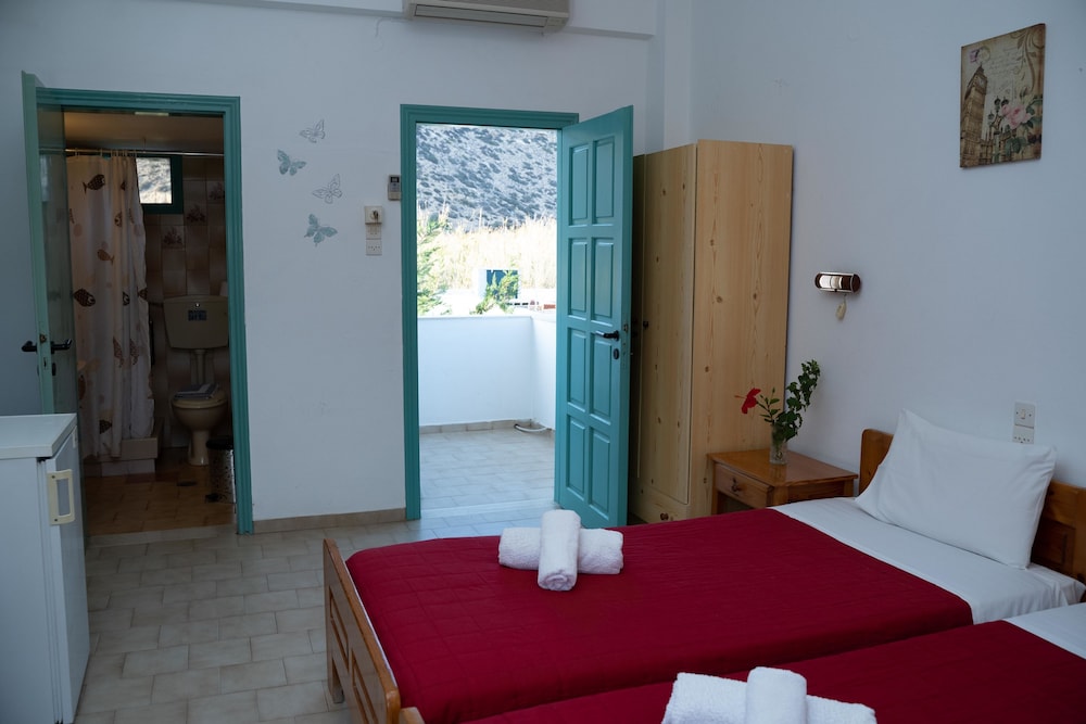 Standard Room - Photo 28