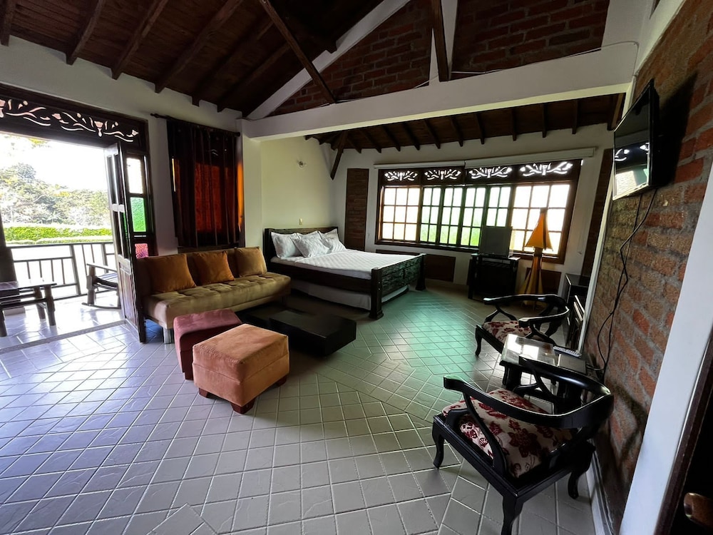 Family Suite photo 2