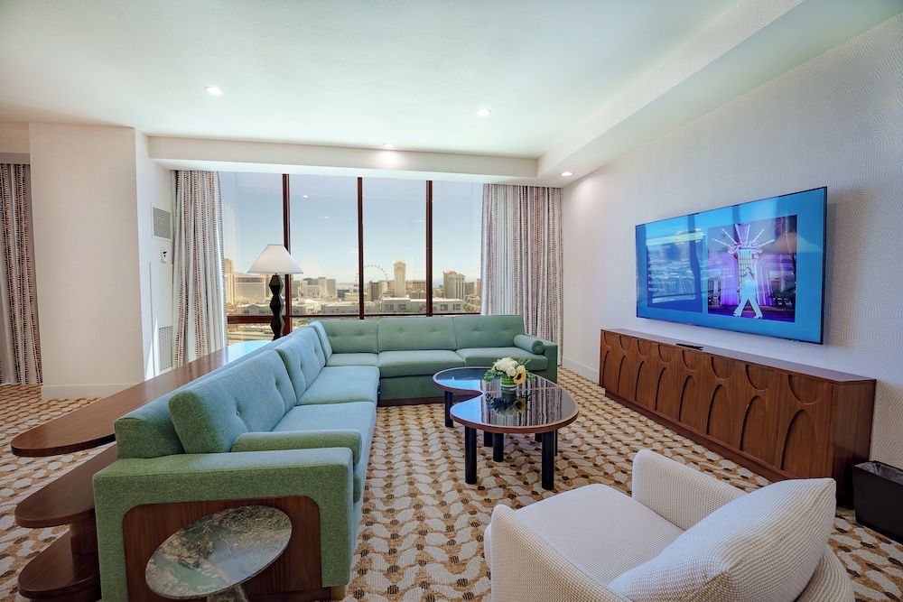 Premier Suite, 1 King Bed - Photo 6