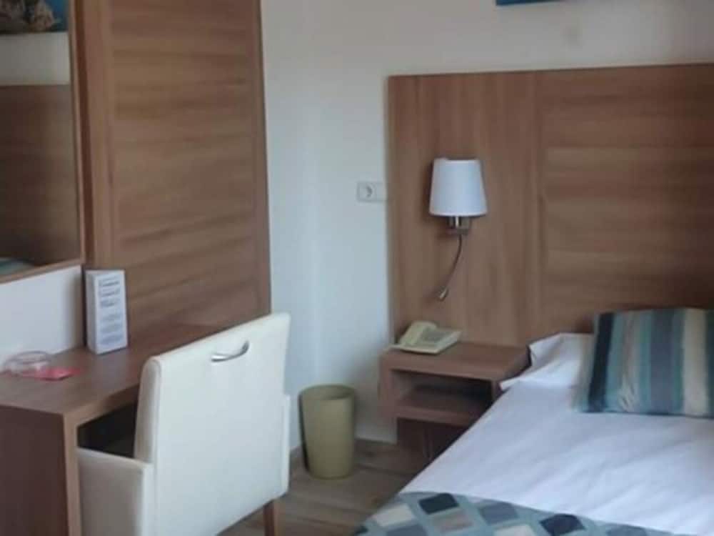Single Room photo 3