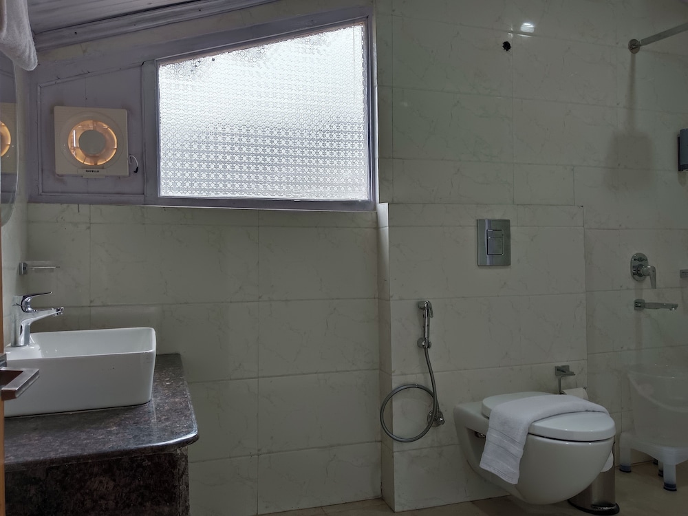 Attic Suite with Balcony photo 2