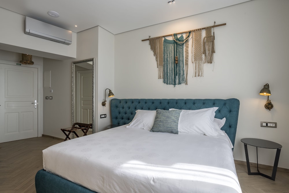 Deluxe Room, Sea View photo 2