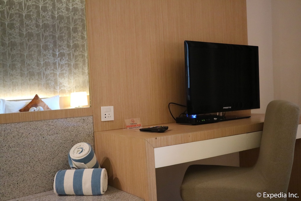 Executive Room - Photo 6