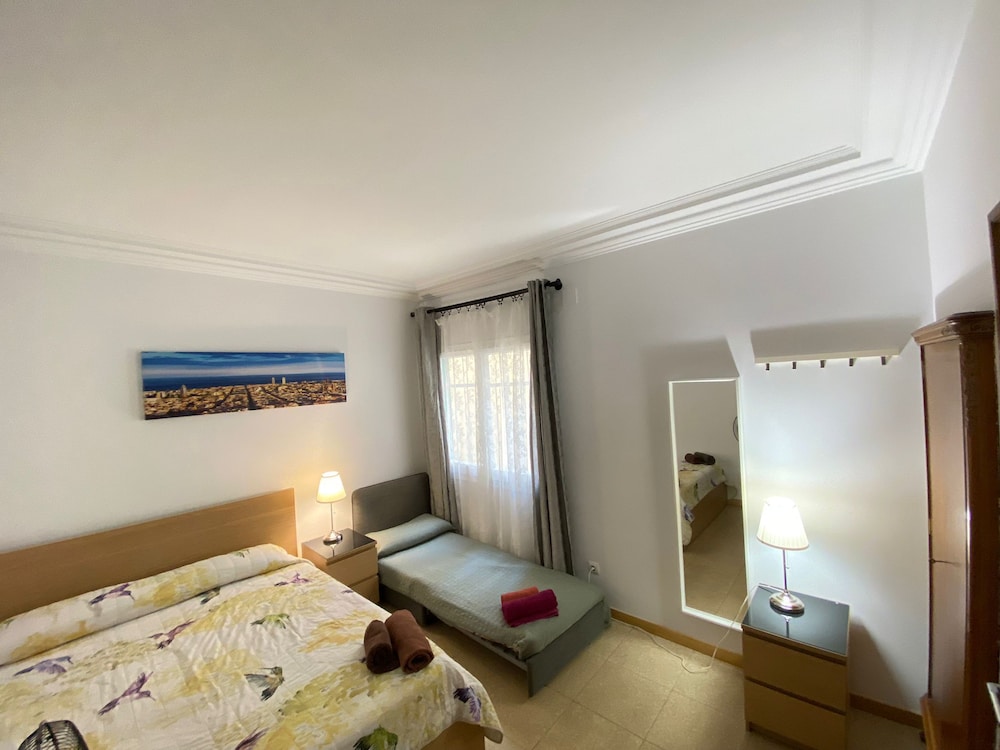 Triple Room, Shared Bathroom photo 2