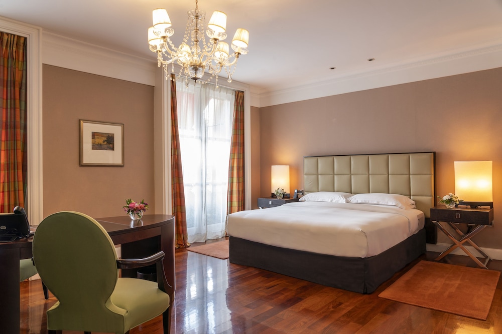 Suite, 1 King Bed (Palace)