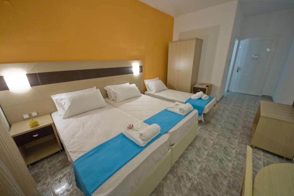 Triple Room photo 3