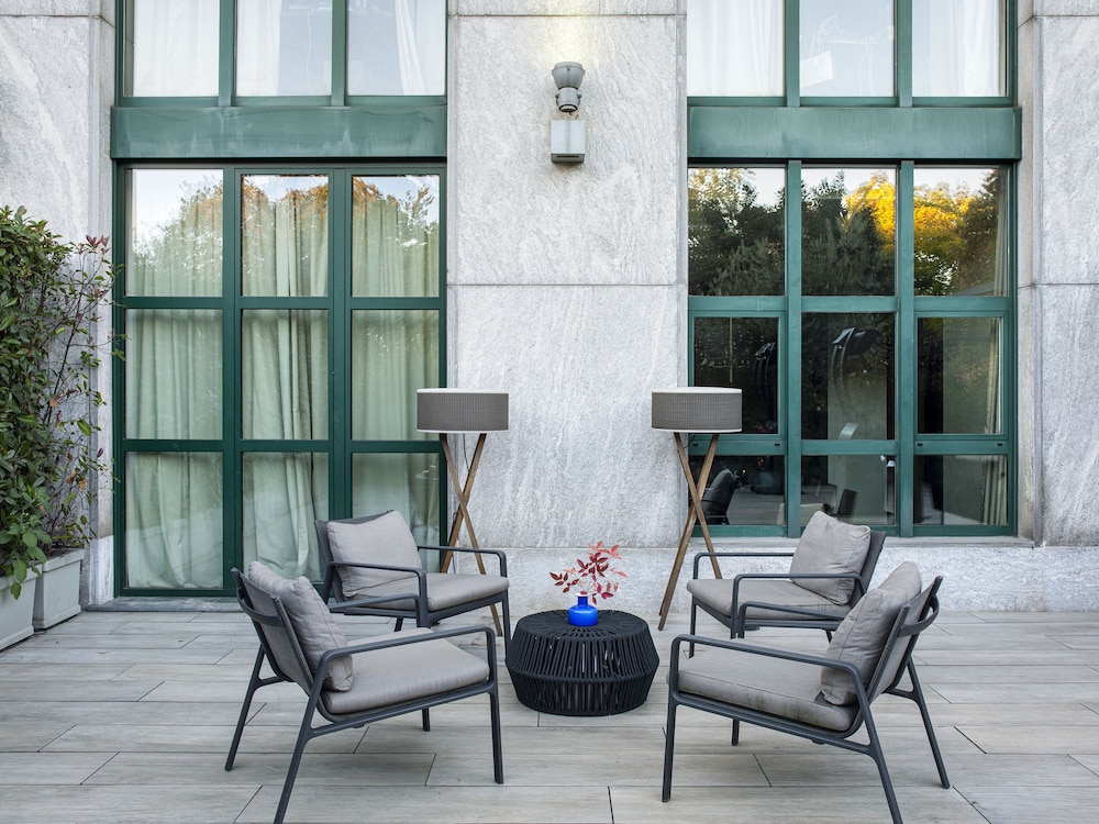 2 Bedroom Ultimate ME + Suite with Terrace