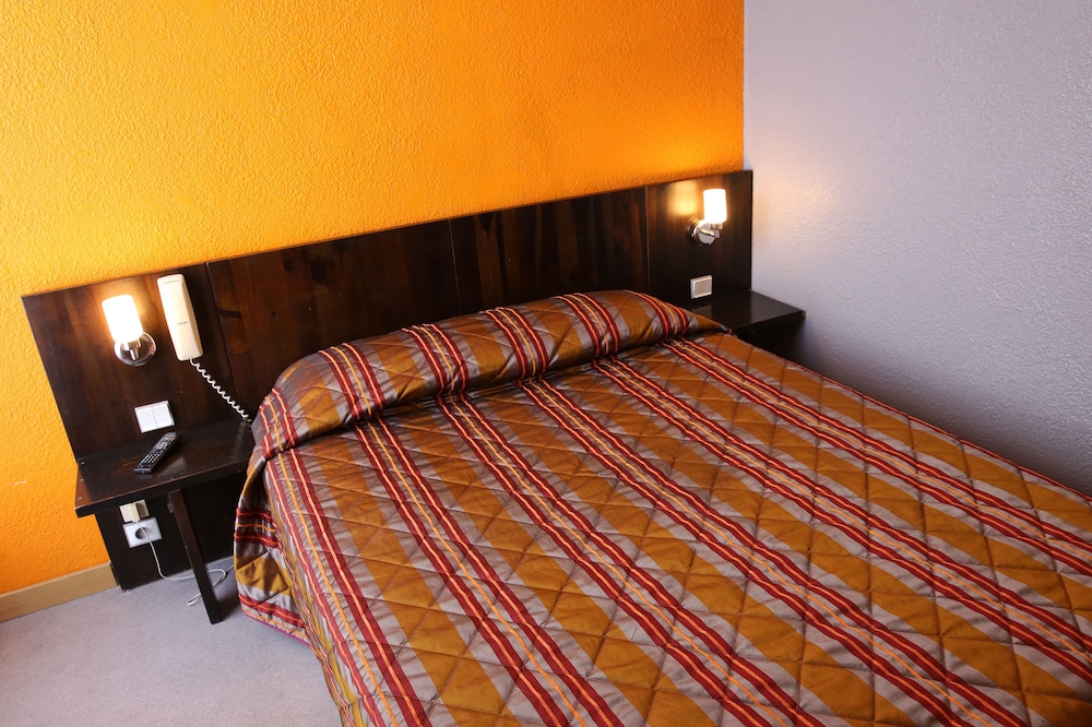 Economy Double Room photo 3