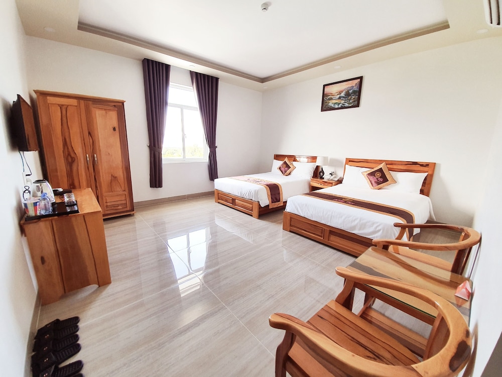 Deluxe Quadruple Room - Photo 6