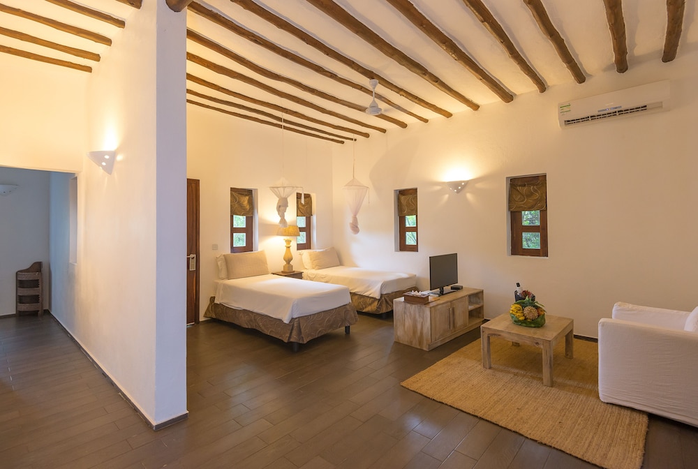 Family Villa, 1 Bedroom, Non Smoking, Garden View - Photo 8