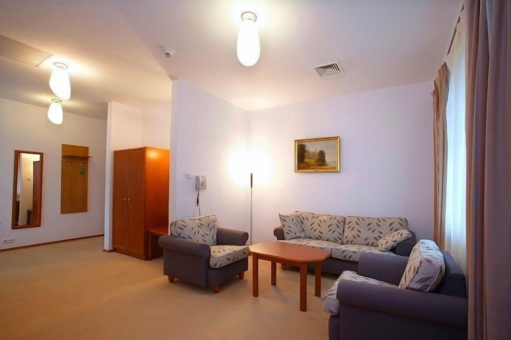 Apartment photo 3