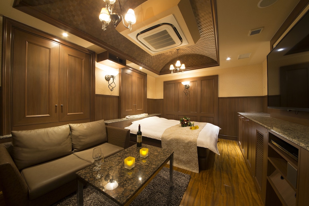 Economy Double Room - Photo 6