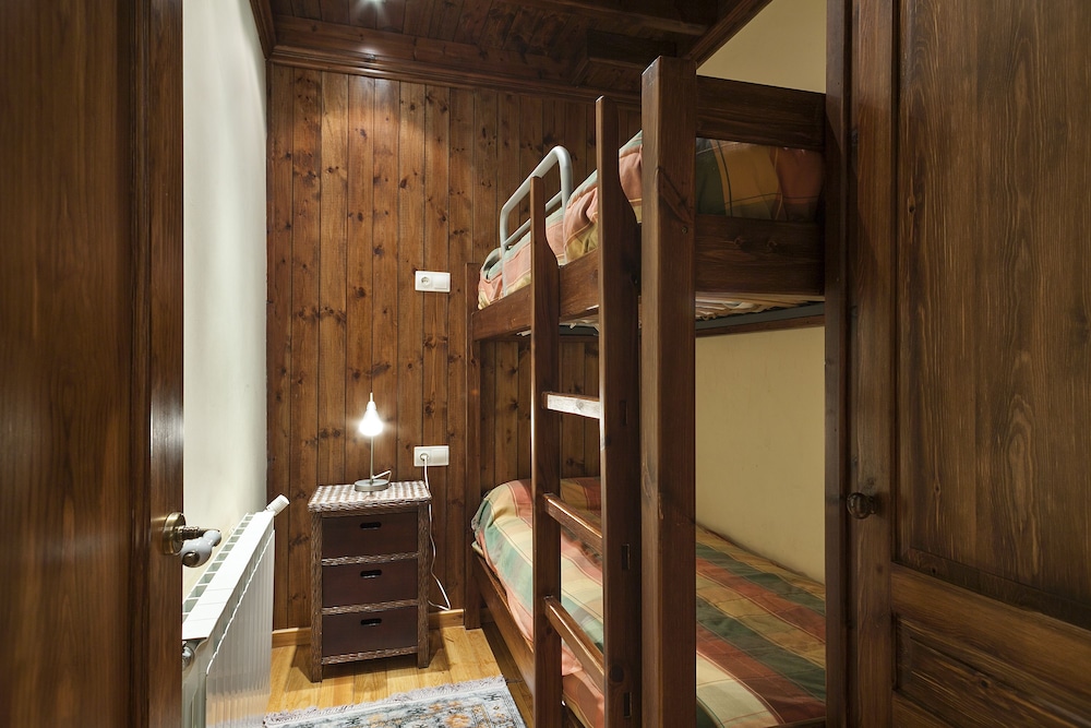 House, 4 Bedrooms