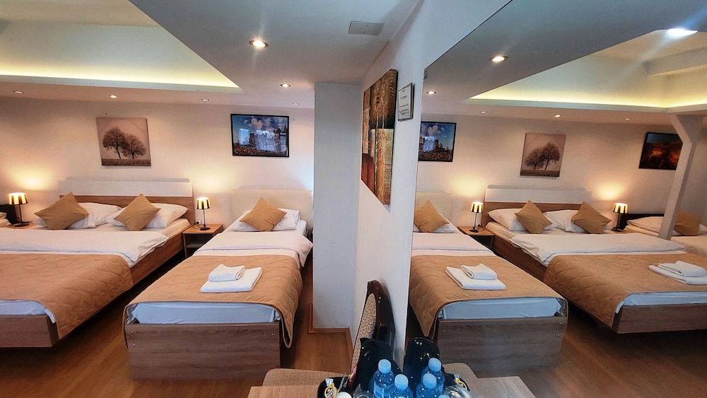 Family Triple Room, 1 Bedroom photo 3