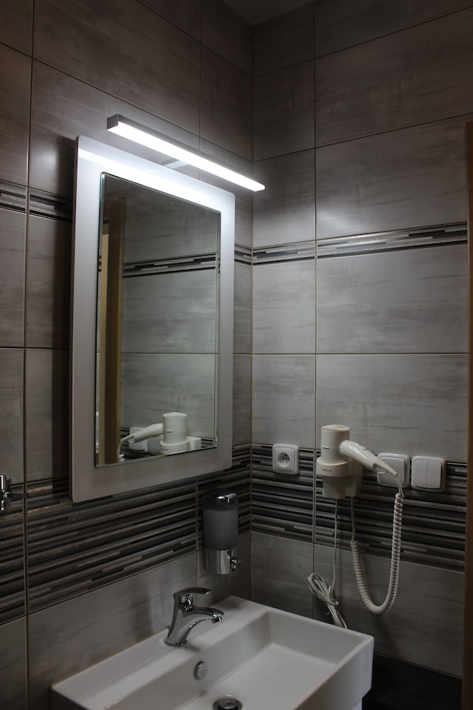Basic Triple Room - Photo 5