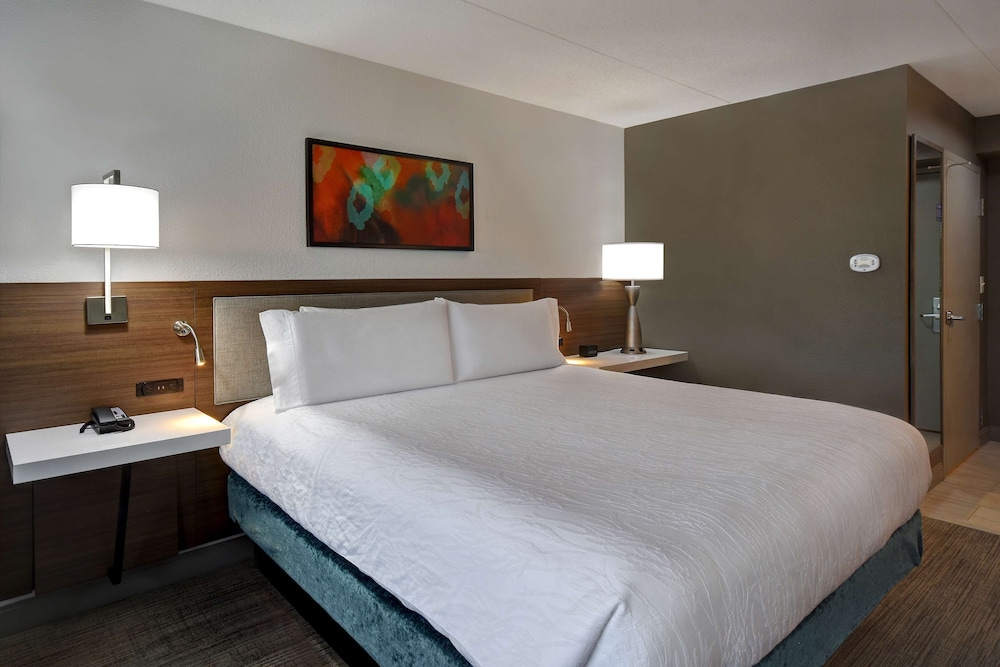 Room - Photo 2