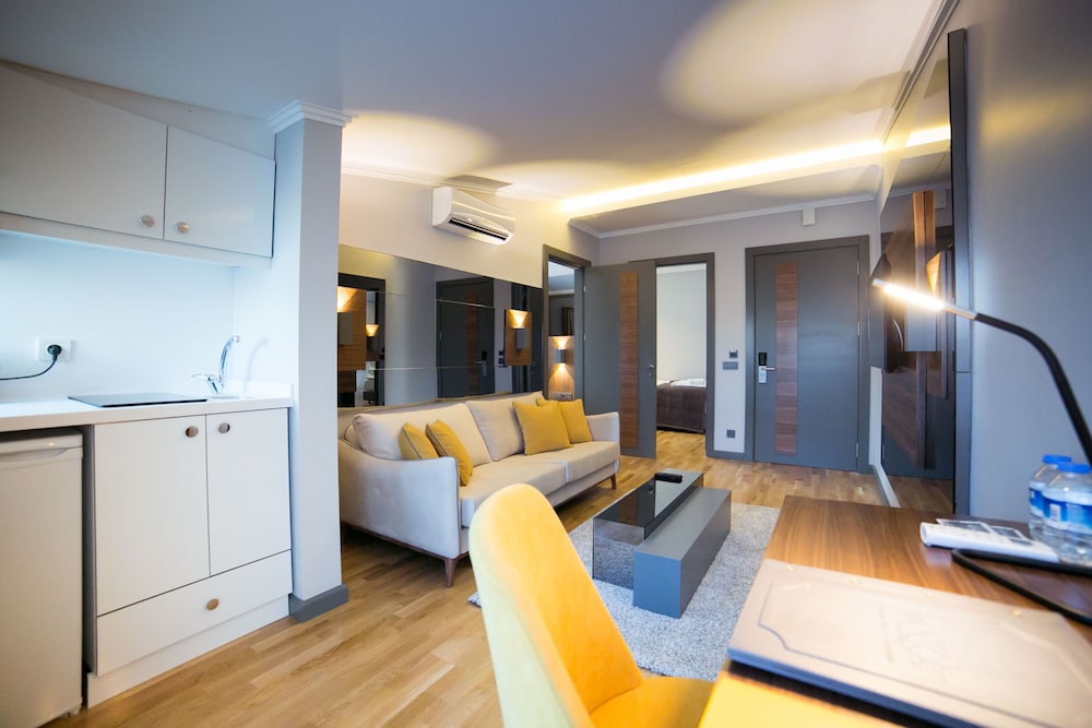 Family Suite, 2 Bedrooms, Terrace photo 1