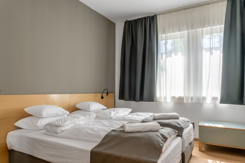 Standard Double or Twin Room photo 1