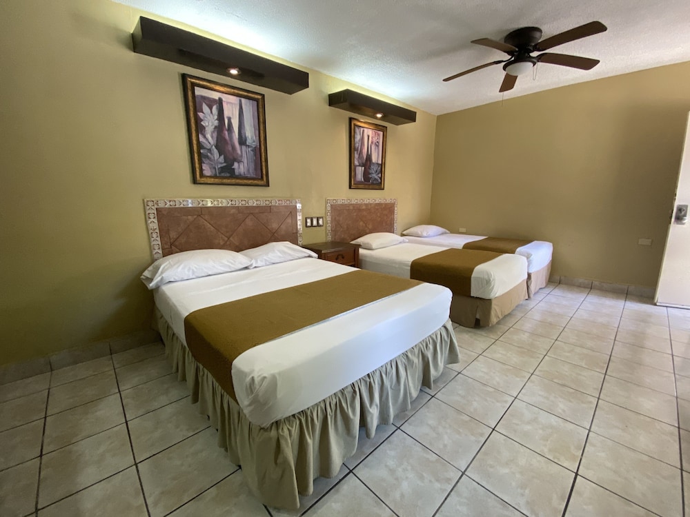 Triple Room photo 3