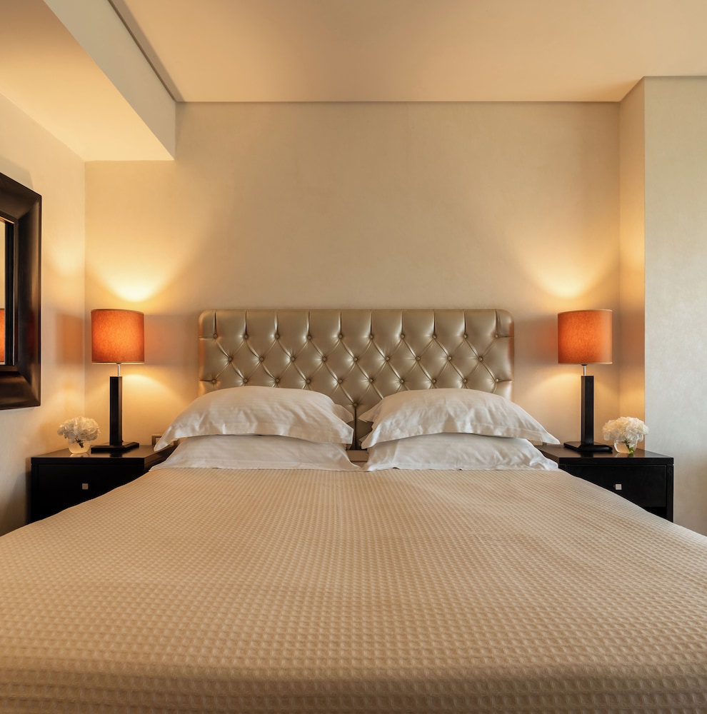 Comfort Single Room, City View