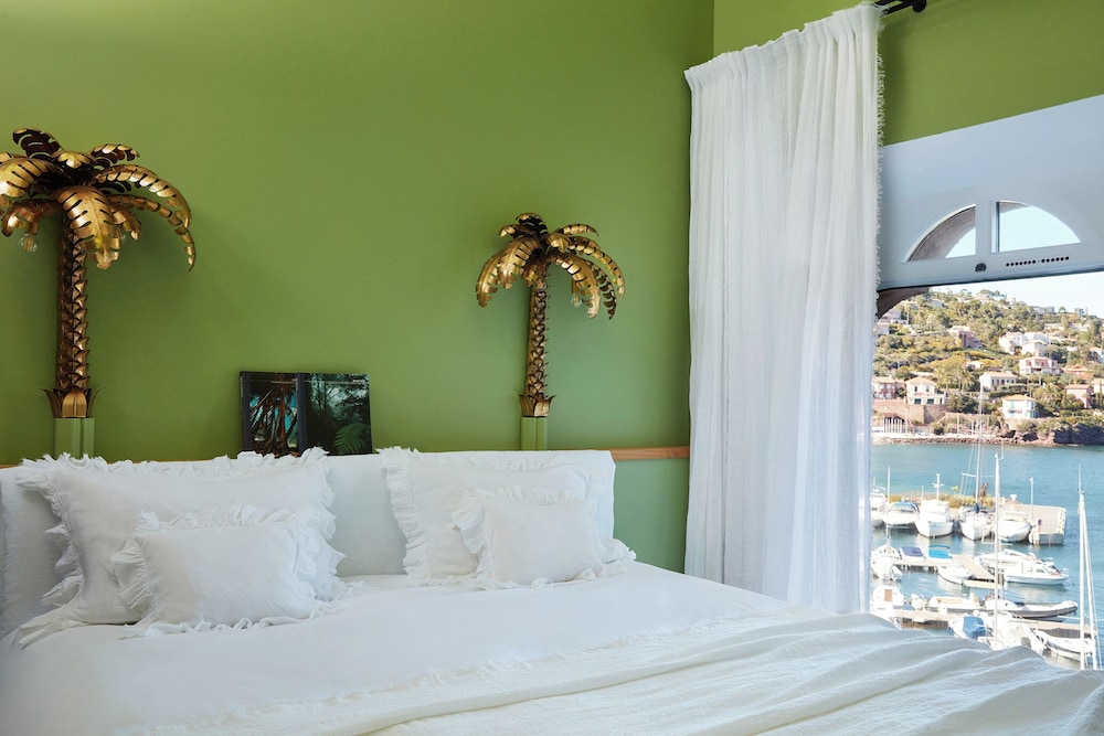 Room (Prestige) photo 1