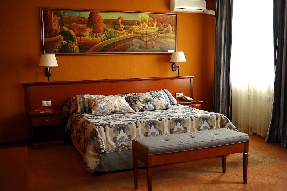 Suite photo 1
